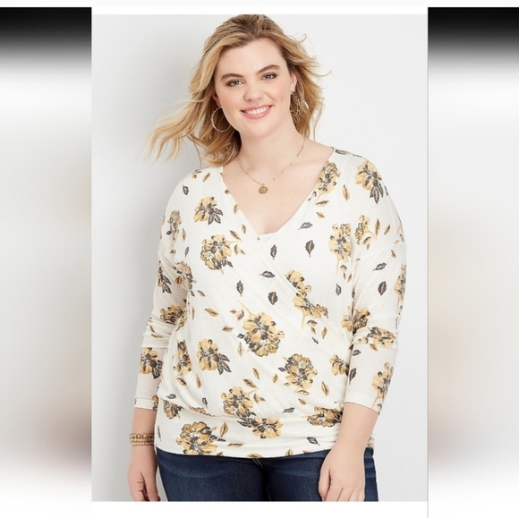 Maurices Plus Size Floral Wrap Blouse Size 1 - Picture 1 of 10